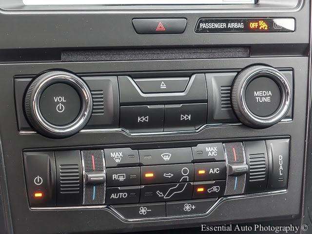 2017 Ford Explorer XLT 4dr SUV